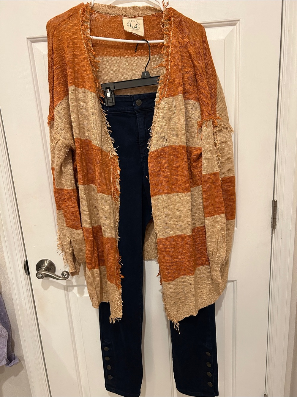 2 Items. Fantastic Fawn Orange and Beige NWT Oversized AND NYDJ Skinny  Leggings